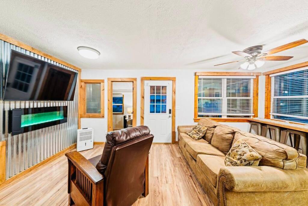Cozy Cub Mountain Escape Villa Gatlinburg Exteriör bild