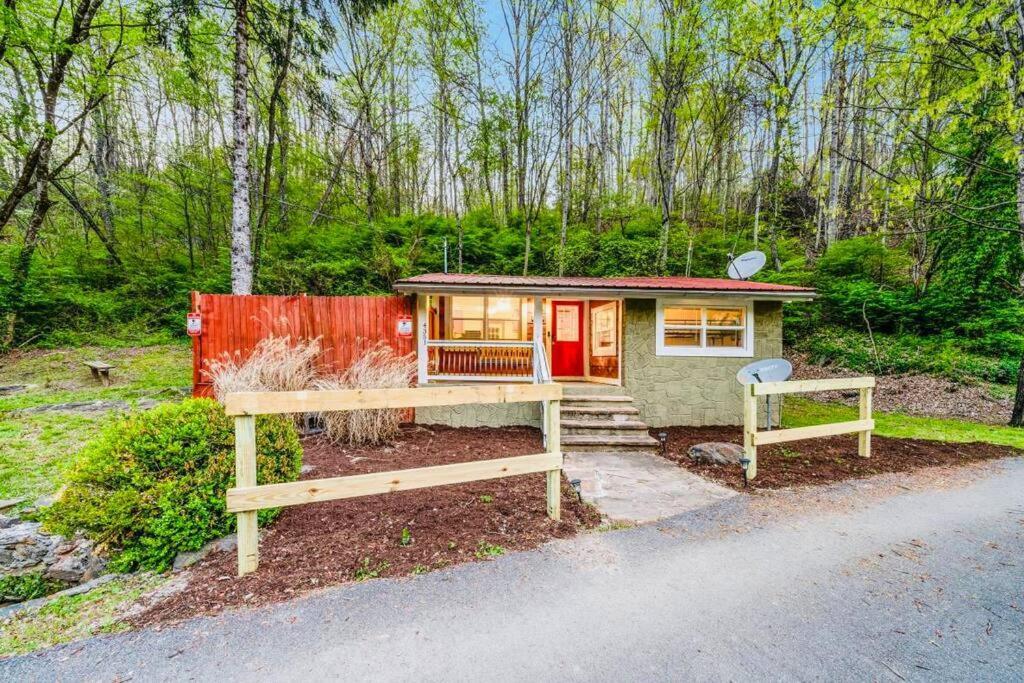Cozy Cub Mountain Escape Villa Gatlinburg Exteriör bild